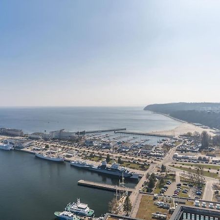 Golden Apartments An Hryniewickiego 6A Gdynia Exteriör bild