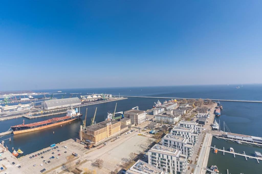 Golden Apartments An Hryniewickiego 6A Gdynia Exteriör bild